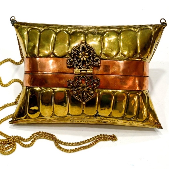 VTG 70's Rare Ornate Brass Copper Pillow Purse - Picture 2 of 4